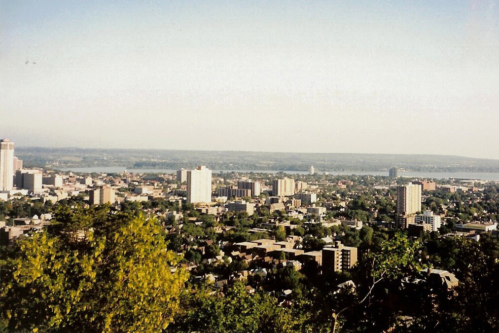 A view of the city of Hamilton from the escarpment, 1999. Courtesy of Ken Lund.